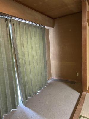 リフォーム前：砂壁